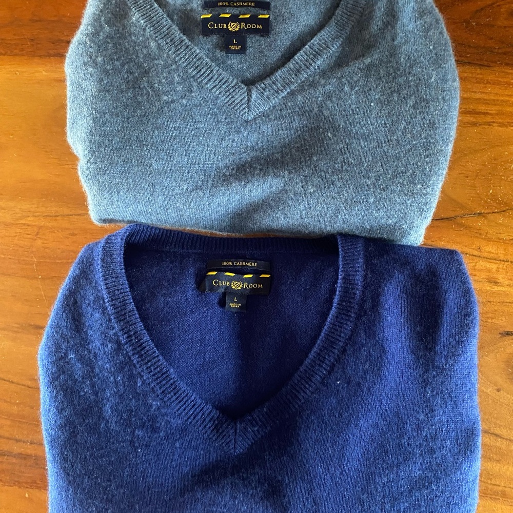 Set of 2‎ Club Room V-Neck 100% cashmere Sweaters sz L blue